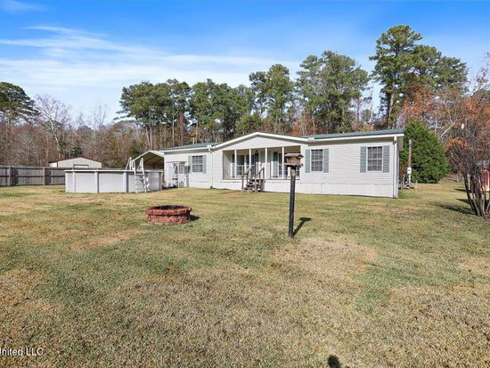 Property at 116A Lakeshore Road, Pelahatchie, MS 39145