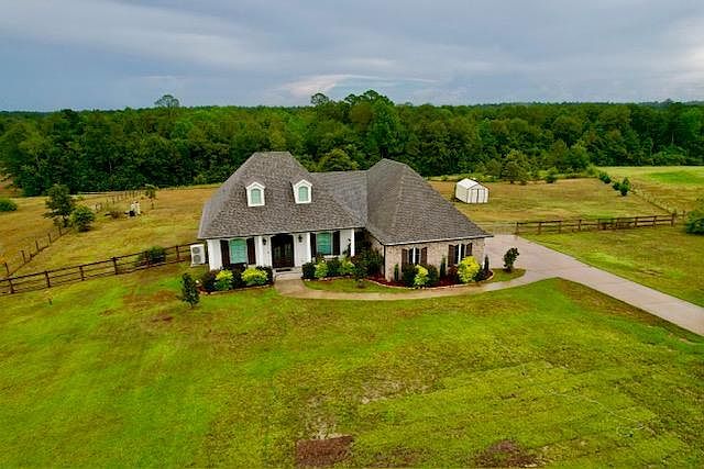 Property at 15 Short Look Drive, Carriere, MS 39426